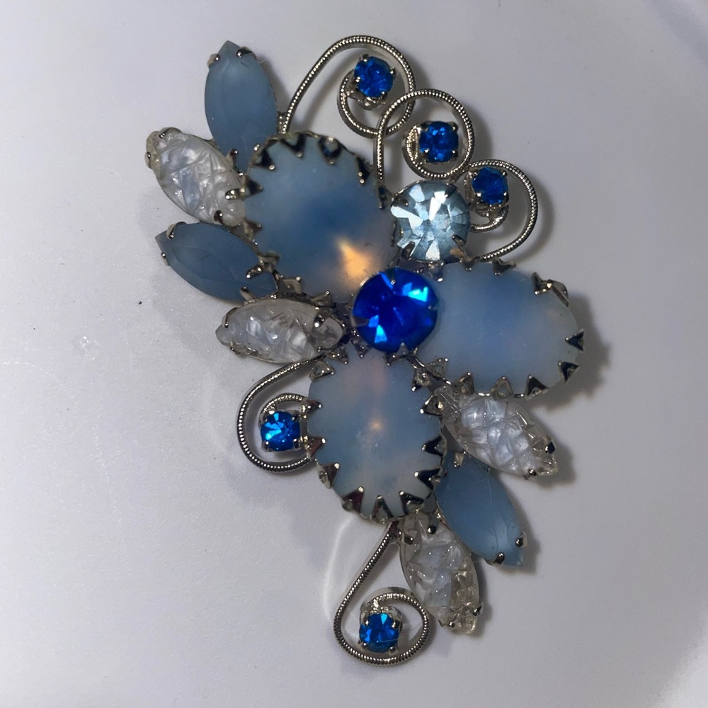 Different shades of blue vintage brooch